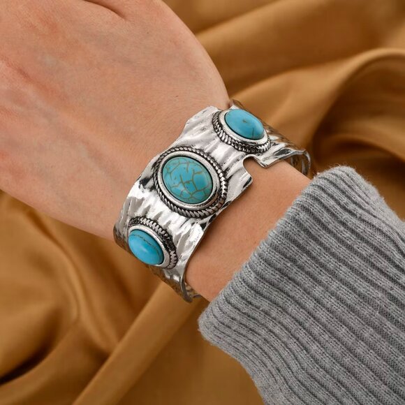 Women's Blue Oval Howlite 7" Cuff Bracelet in Silvertone - Picture 2 of 3